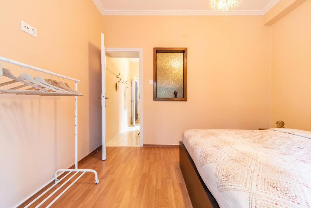 Modern African-Inspired Flat Διαμέρισμα Αθήνα Εξωτερικό φωτογραφία